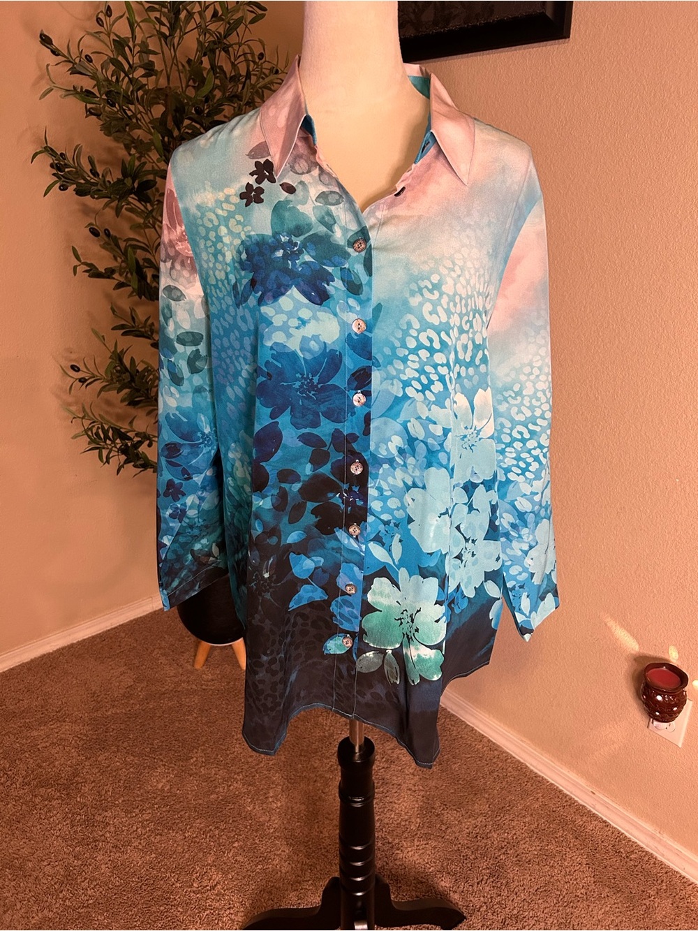 Soft Surroundings 100% Silk Tunic Top Jolene Water Sky Print Boho Button Up New